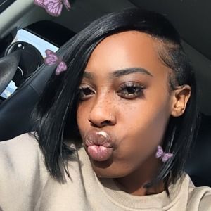 Meet your Posher, Nakia